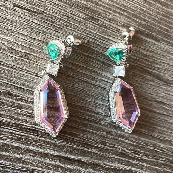 Pink and light green crystal earrings A227 - Picture 4 of 5